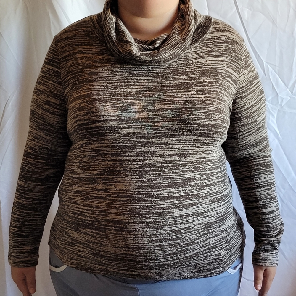 Faded Glory Cow Neck XL
